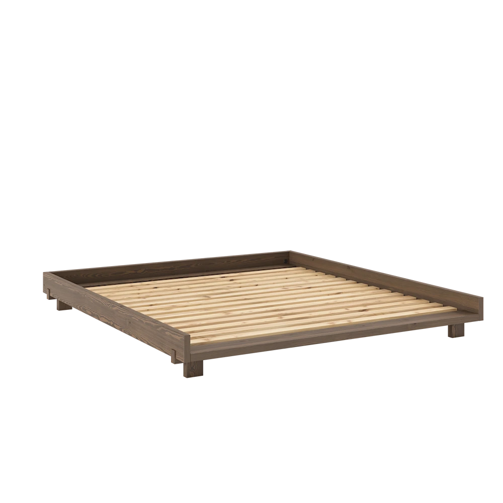 KARUP Dřevěná postel SOCIAL 180x200 cm tmavě hnědá